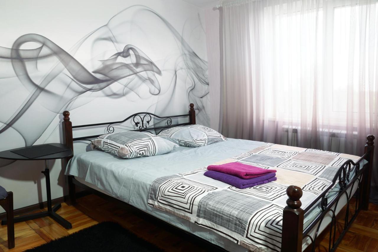 Zaporizhia 2 Rooms Semi-Luxury Apt On 39-H Nezalezhnoi Ukrаiny Street Next To The City Council المظهر الخارجي الصورة
